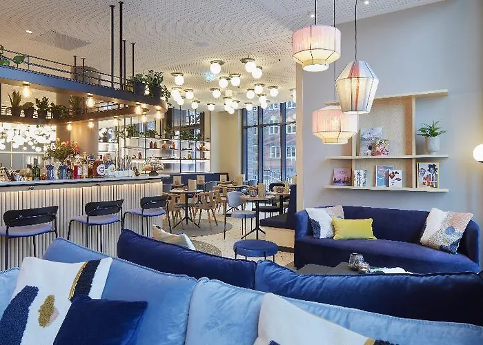 Novotel Station 4*