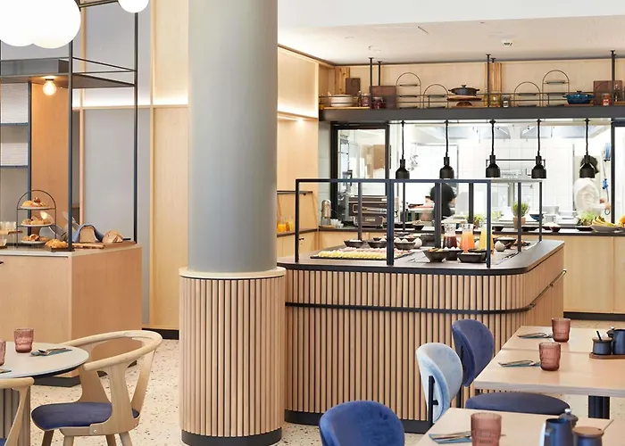 Novotel Station Hotel